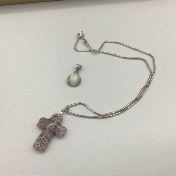 925 Sterling Silver Fancy Chain w 2 Pendants, moonstone and Murano cross - Picture 6 of 12